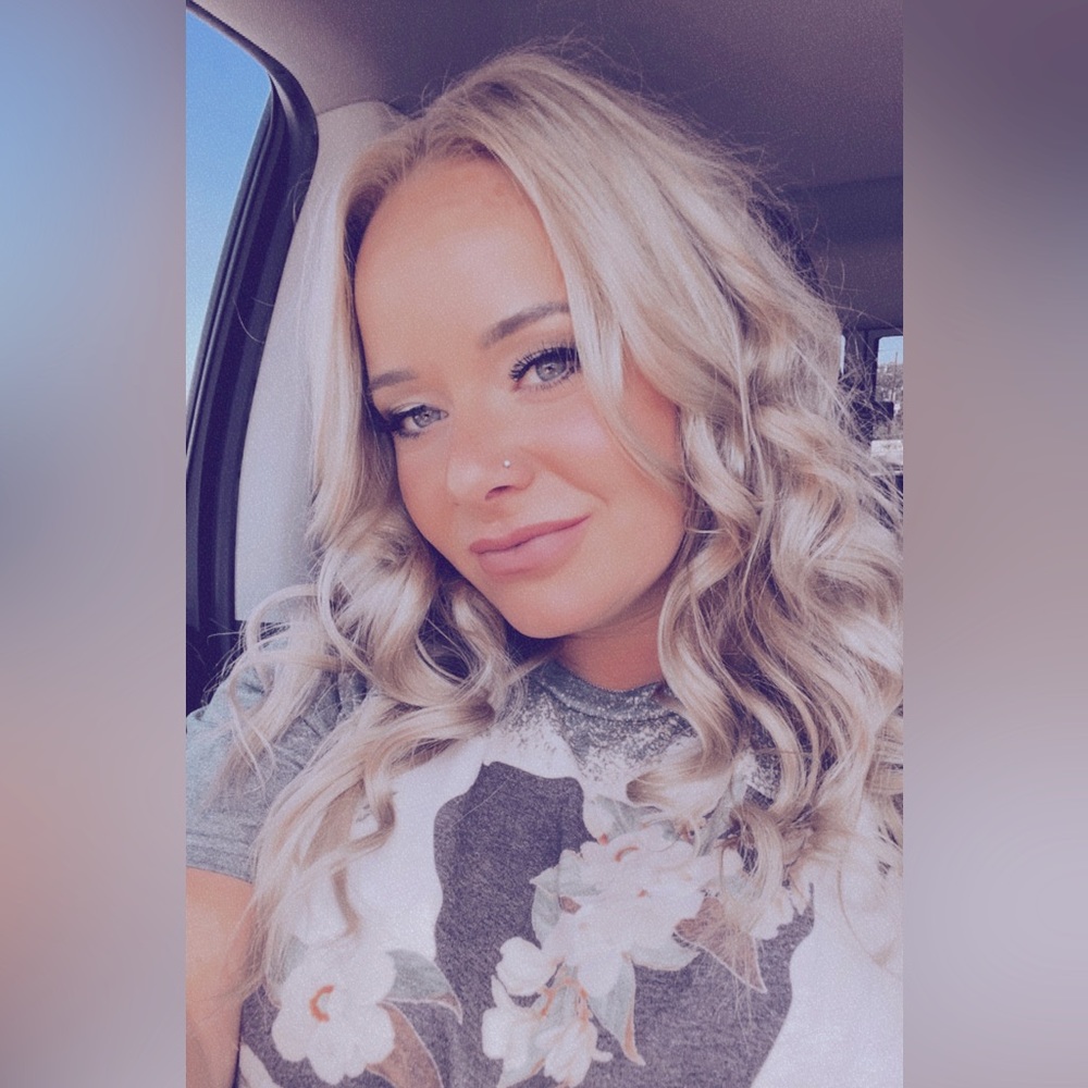 Meet your Posher, Farrah